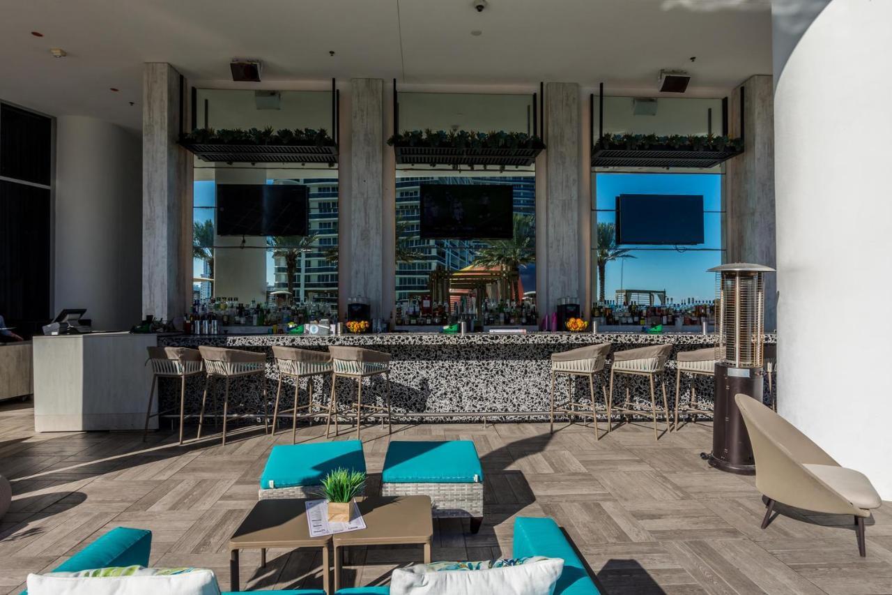 Seashore Resort: Beachfront 2-Bedroom with Ocean View and Rooftop Amenities Hollywood Exterior photo